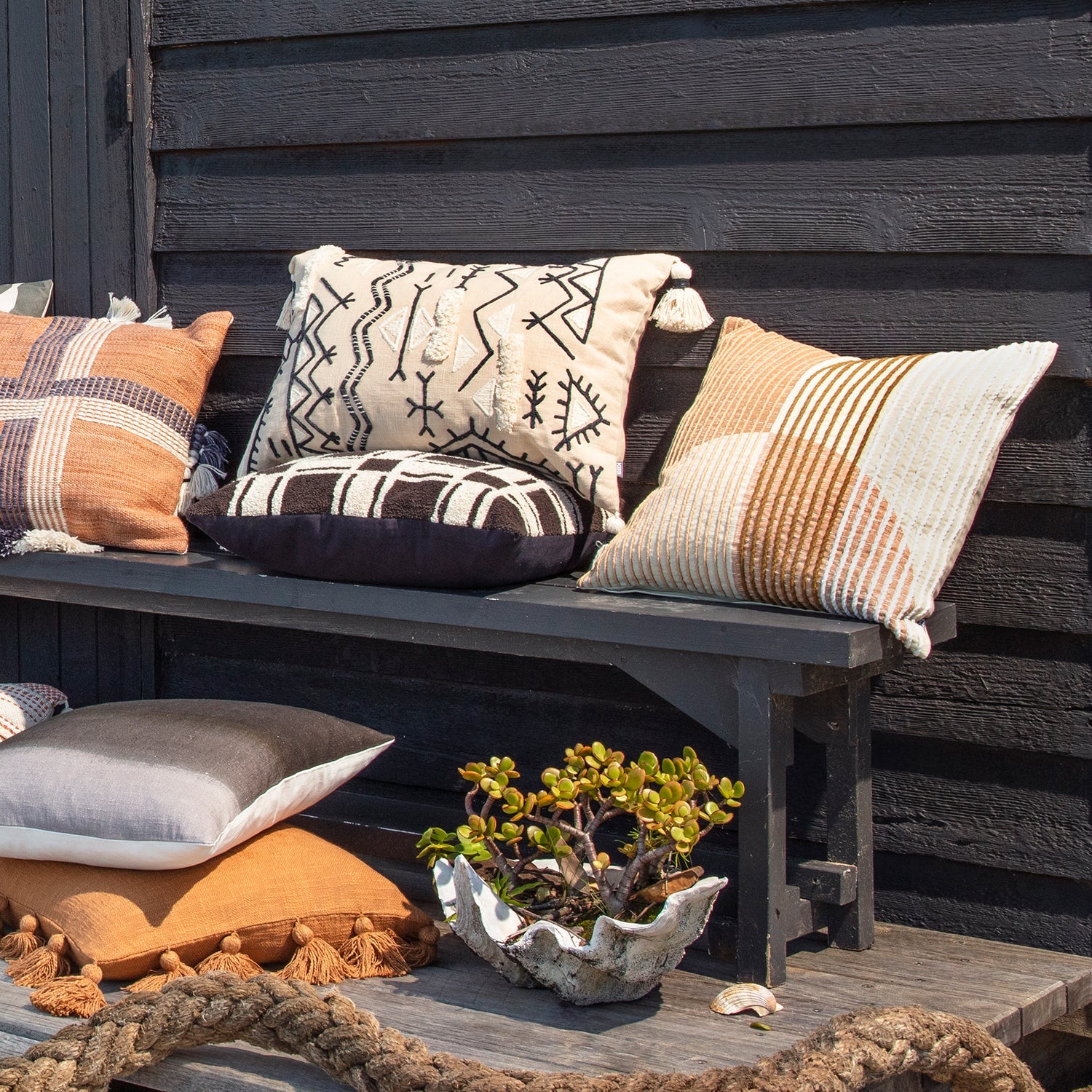 Vivek Cushion Cushion KAS AUSTRALIA 