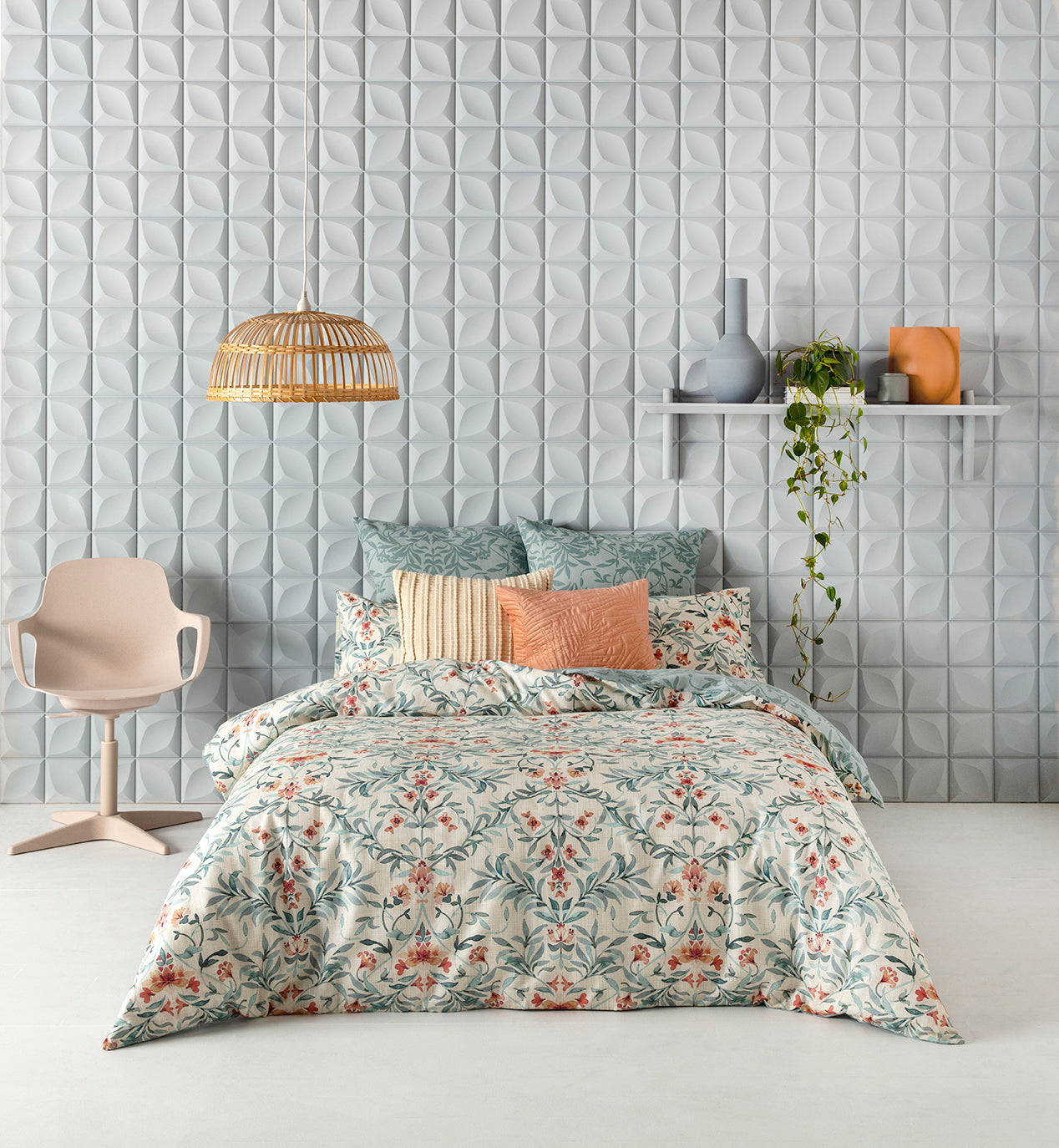 Mina Quilt Cover Set BED LINEN HARRIS SCARFE Queen 210x210cm + 2PC 48x73cm