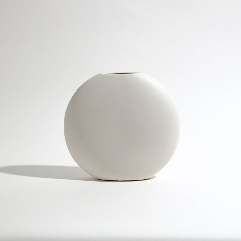 Round Medium Flat Vase DECORATOR BEN DAVID BY KAS Natural Medium 26x7.5x23.8cm